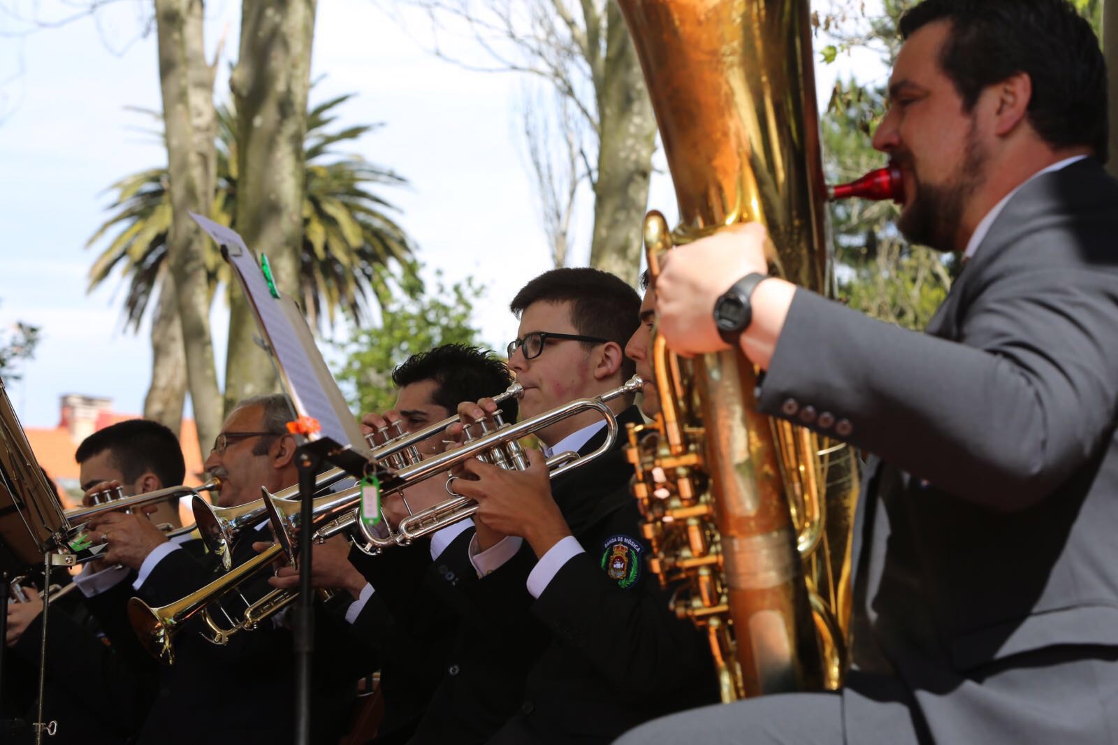 Concierto de Antroxu de la Banda de Música de Avilés en la Plaza de España